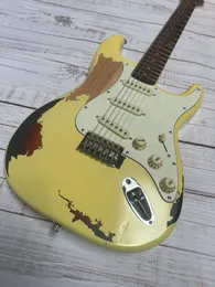 Realizzazione di chitarra elettrica ST vecchio stile, corpo in ontano, tastiera in acero importato, confezione lampo