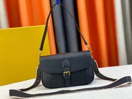 Klassiska nya högkvalitativa väskor Kvinnor Kvinnor Crossbody Bag Pures Läder Clutch Fashion