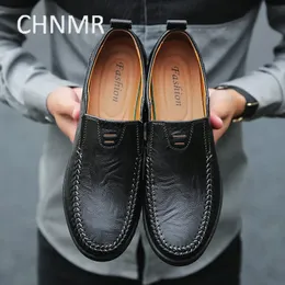 Sapatos de vestido CHNMR-S sapatos de tamanho grande para homens couro genuíno deslizamento em produtos de tendências confortáveis preto Inglaterra estilo 231123