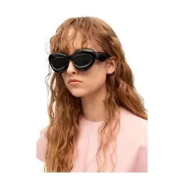 Sonnenbrille Marke Design Aufblasbare Lippen Persönlichkeit Dicken Rahmen Sonnenbrille Polygon Wrap Persönlichkeit Unregelmäßige Sonnenbrille Frauen Klassisch