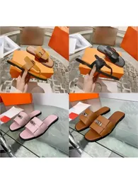 2023 New Sandals Women's Slippers أحذية مسطحة أحذية حقيقية للنساء الباريس الصيفي أحذية شاطئ الحجم 35-42