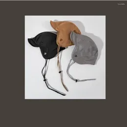 Berets Suede Lei Feng Hat Practical Soft Keep Warm och förhindrar kall koreansk version av Breattable Flying