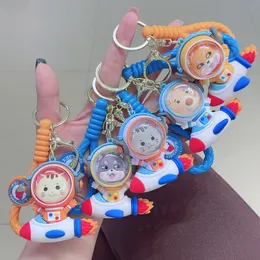 Portachiavi per bambola di piccolo animale astronauta di cartone animato Borsa da scuola creativa per astronauta carina appesa decorazione per auto regalo