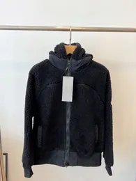 40927新しいデザインセーターユニセックス秋の冬ファッション秋の冬のブランドジャケットライトソフトシェルジャケットデザイナーメンズジャケット