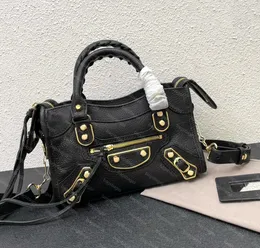 مصمم Cagole Bag Bag Women Crossbody Bag Luxurys Cow Leather Fashion Porticicle Bags Half Moon Handbags