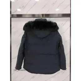 Moose Jacket Canada Piumino da uomo Knuckles Jacket Cappotti Alta vera pelliccia Uomo canadese Uomo 06 Stile Pelliccia bianca e nera Piumino d'anatra bianco 9975