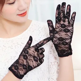 Żeńskie seksowne koronkowe rękawiczki wiosna i letnie damskie cienkie koronkowe rękawiczki przeciwsłoneczne Krótkie rękawiczki ochrony UV