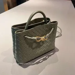 Сумки Andiamo Venetta Lady Bag Designer Botteegas Летняя новая ручная тканая корзина для капусты из воловьей кожи Женская сумка через плечо на одно плечо 2C7L