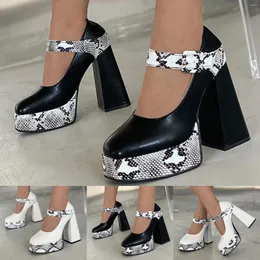 Sandalet Kadın Bahar Deseni Kadınlar 11 geniş iki kayış tokası fit flops markası
