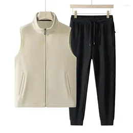 メンズトラックスーツ男性秋のカジュアルカシミアパンツベストトラックスーツ濃い温かいフリーススウェットパンツラムシン2ピースセット男性服