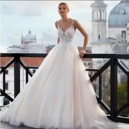 Wedding Dress Ramanda Hobo V-neck Appliques Sleeveless Illusion Tulle Bridal Gown A-Line Button Spaghetti Straps For Momen