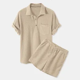 Herrspårar Herr Corduroy Polo-skjorta Set Casual Streetwear Waffle Button Down Shirt and Shorts Set Luxury Clothing 2 Piece Suit S-3XL 230424