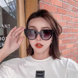 Мода Pradd Cool Sunglasses Дизайнер P Семейство Новая женская сеть красная и та же самая персонализированная круглая рама маленькая лицо Spr14W