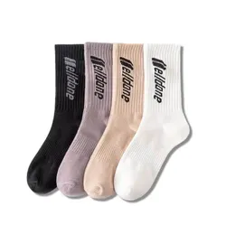 Многоцветная модная мода Дизайнерские Носки Мужские Носки Женщины Мужчины высококачественные хлопковые все матч классическое дышащее смешивание футбольных баскетбольных носков