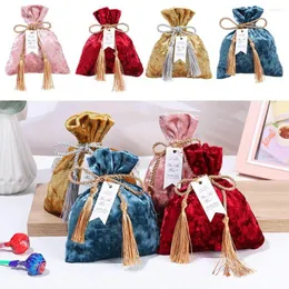 Present Wrap Dust Protect Trendy Portable Tassel Bag Påsar Velvet Candy Drawstring Pocket Pouches