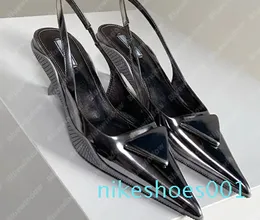 Damespompen driehoek Slingback sandalen met middelhoge hak Ontwerpers hakken