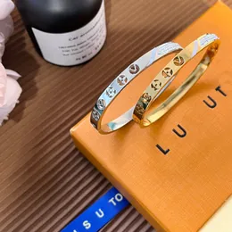 New Birthday Gifts Bangle Wmens Lover Family Designer Jewelry Bangle With Box Christmas Luxury Love Gift Bracelet 18K Gold Plated Jewelry Wholesale