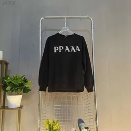 PPDDA Hoodies مصمم هوديز للرجال هوديي Praka Prda Pada Triangle جديد برشام عصري فولاذ الطباعة جولة الأكمام طويلة الأكمام للرجال العصرية