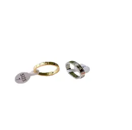 Fede nuziale Anello di design popolare alla moda e squisito Placcato in oro 18 carati Accessori di gioielli di qualità classica selezionati 1381564