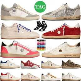 Obermaterial aus Leder, Ball-Stars-Turnschuhe, Designer-Freizeitschuhe, Metallic-Silber-Glitzer-Wildledereinsätze, Crystal Dreaming of the Eighties, Basketball-Skateboard-Trainer 001