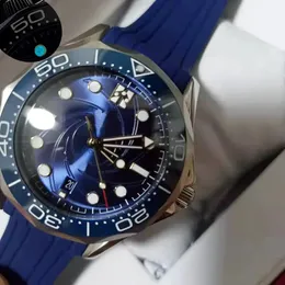 الساعات الخزفية الفاخرة عالية الجودة 50th Mens Men Men Watches Mechanical Movement Blue 300 Wristwatches Wistwatch 3421