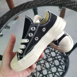 2022 Spädbarnsdesigner Fashion Kids Shoes Running Sneakers Low High Top Skate Bigeye Parent Selling Toddler Child Boys Girls Casual Big Kid Run Vulcanized Shoe 23-35