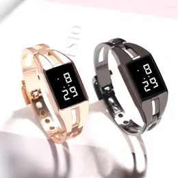 손목 시계 간단한 터치 스크린 디지털 고급 여성 시계 3 색 스테인레스 스틸 숙녀 손목 시계 LED 여성을위한 시계