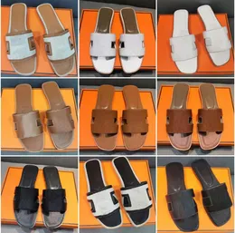 Oran Designer Skórzowe sandały Summer Flat Buty moda na plażę Kapcie listu damskie 35-42