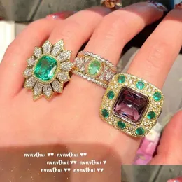 Mit seitlichen Steinen Siwani Pea Emerald Lace Honeycomb Designer vergoldeter Schatz Schneeflocke Zirkon Ring Drop Delivery Schmuck Ring Ot5Sv