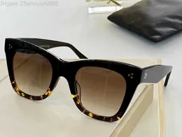 أزياء Cat Eye Sunglasses for Women Black Brown Tortoise Torpient Square Design UV Protecton مع Box L89C