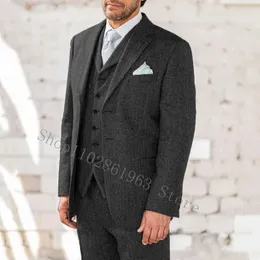 Abiti da uomo Blazer Autunno Inverno Tweed a spina di pesce Uomo Slim Fit 3 pezzi Testimoni dello sposo formali Smoking da sposa BlazerVestPants Trajes De Hombre 231124