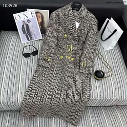 Autumn and Winter New Old Flower Jacquard Windbreaker Long Coat High End Quality Hardware Accessories Show Slim Temperament