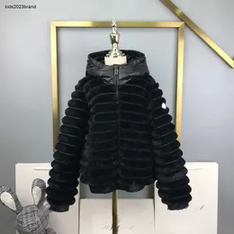 New Baby Down Jackets 플러시 외부 계층 소녀 소년 아웃복 겨울 어린이 디자이너 옷 크기 110-160 후드 소년 코트 Nov25