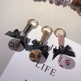 Mode Hot Selling Creative Leopard Print Full Diamond Ball Auto Schlüsselbug Keychain Ring Personalisierte Mode Frauen Handtasche Anhänger Großhandel Großhandel Großhandel