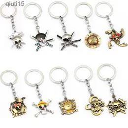 Cartoon Figures Anime One Piece Keychain 10 Style Metal Sliver Bronze Key Holder Ring Chain Men Women Gift Figur Accessory Chaveiro Porte Clef T230425