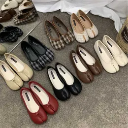 Boots New Spring Summer Shoes Womens Split Toe Pig Feet Lazy Horse Flat Sole Single Autumn 230830