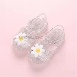 Первые пешеходы летние дети Желли Сандалии Принцесса Сладкие цветы Девушки Девушки для малышей детские дышащие пустые туфли 230424