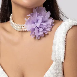 Girocollo collana di fiori di grandi dimensioni in chiffon fatto a mano con perle d'imitazione vintage