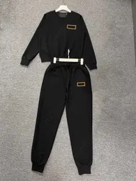 Moda Kıyafet Kıyafetleri Kadın Trailsuit Jogging Suit Uzun Kollu Mürettebat Boyun Sweatshirt Klasik Sweatpants Tasarımcı Trailtsuits Kadınlar İki Parça Set