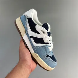 Herrkvinnor Casual Sneakers sport basketskor Vinter varma stövlar Leisure skateboard sko avskräcka manliga kvinnliga par nyaste läder mesh vit denim brun blå