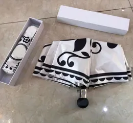 여성 우산 문자 접이식 완전 자동 남성 디자이너 우산 컬렉션 휴대용 야외 비오는 우산과 Box1709799