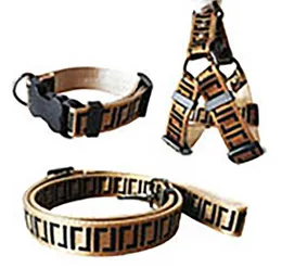 Accessoires de mode Laisses Colliers pour chiens Set Designer Laisse Ceintures de sécurité Collier pour animaux de compagnie et chaîne pour animaux de compagnie avec pour petit moyen grand s Chat Motion actuel 82ess