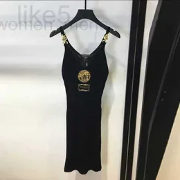 Basic & Casual Dresses designer Sexy Portrait Embroidery With Branded Letters Gold Plated V-Neck Hanging Strap Metal Buckle Knitted Hip Wrap Dress Women's