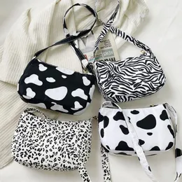 Kvällspåsar kvinnors väska modedesign retro cow sebra leopard tryck axel underarm casual damer små handväskor handväskor