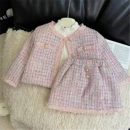 Yeni stil çocuk kızlar giysi setleri sonbahar kış kız bebek ceket üstleri etekler ile 2 parçalı takım elbise giyim yürümeye başlayan çocuk bebek kıyafeti