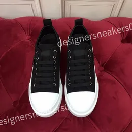 2023 Designers Kvinnor Män Casual Shoessense Retro Trainers Black White Sneakers Jogging Vandring Sneakers