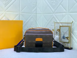 Toppdesignväska kedjepåse rutig flik bokstav tryckning axel handväska läder crossbody väskor färg spänne messenger kvinnor lyxiga handväskor hobo väskor plånböcker