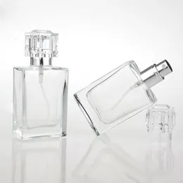 Partihandel 30 ml fyrkantig glas parfymflaskor med spray tom transparent påfyllningsbar glasatomizer parfymflaska 100 st