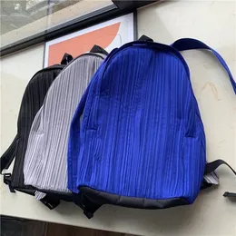 허리 가방 YUDX MIYAKE 주름 일본 시리즈 주름 여성용 경량 단색 배낭 무게 경량 용량 패니 팩 여성 230425
