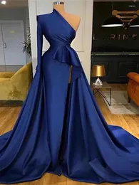 Robes de soirée robe de soirée pour les femmes une ligne une épaule à manches longues Court Train bal occasion formelle Elegantes Mujer Vestidos 2023